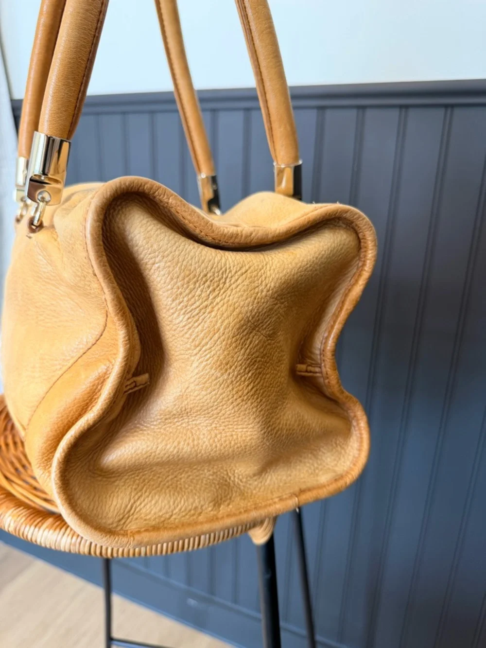 Vintage Tre Vero‎ Caramel Leather Top-Handle Shoulder Bag